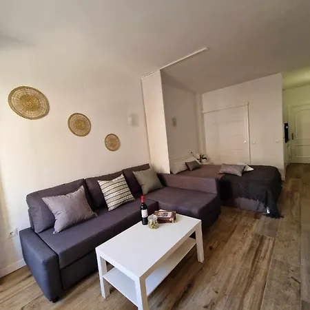 Romantic Getaway In Oldest Part Of Appartement *